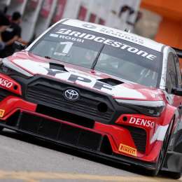 TC2000: Rossi fue contundente y se impuso en el segundo entrenamiento en El Zonda