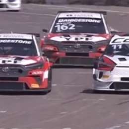 TC2000: Rossi le arrebató el liderato a Fernández con una maniobra prolija en el Zonda