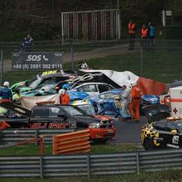 Tragedia en el automovilismo: murió un piloto tras un choque múltiple en Nürburgring