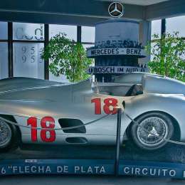 F1: ¿Cuál es la historia del auto de Fangio que manejará Colapinto en el Road Show?