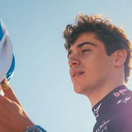 F1: ¡Exclusivo! Franco Colapinto se acercó al lugar del Road Show en Palermo e hizo enloquecer a los hinchas durante la puesta en marcha del Lotus E20