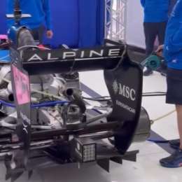 El rugido del V8: así se prepara el Lotus E20 antes del Road Show de Franco Colapinto