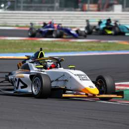 F4 Italiana: el Alpha 54 Racing pone en marcha su temporada junto a Federico Díaz y Thiago Palotini