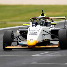 F4 Italiana: Díaz Quaglia no pudo completar la primera final en Misano