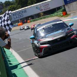 Ramiro Zago logró en Vallelunga su primera victoria en el TCR Italy