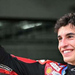 MotoGP: a la espera del alta médica, Marc Márquez viajó a Mugello para el GP de Italia