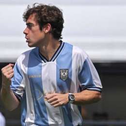 F1: ¿Y si te llama Scaloni? Colapinto metió dos golazos con la camiseta de la Selección Argentina