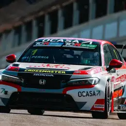 TCR South America: Leo Pernía, tras las primeras salidas a pista en Cuiabá: "Este circuito es una locura"