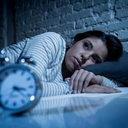 Salud y bienestar: la sociedad del cansancio: por qué el mundo olvidó cómo dormir y cuánto nos está costando