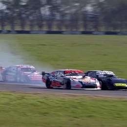 Procar 4000: la áspera largada entre Nowak y Guevara que complicó a ambos en la final de la Clase A