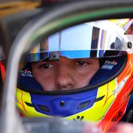 F2: Nico Varrone fue de mayor a menor y completó la clasificación en Silverstone
