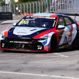TCR World Tour: Azcona se quedó con la pole en Vila Real