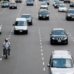 ¿Pueden sacarte la licencia de conducir por manejar demasiado cerca del auto de adelante?