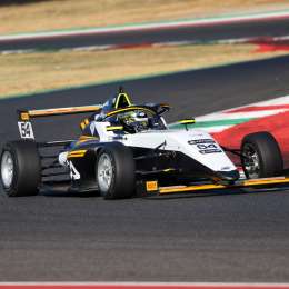 F4 Italiana: el Alpha 54 Racing superó el fin de semana en Mugello