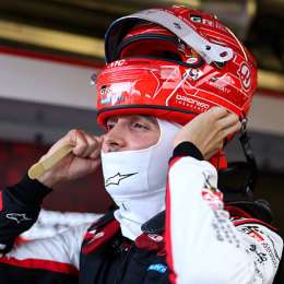 Ocon se considera agente libre mientras Haas define su futuro en F1 para 2027