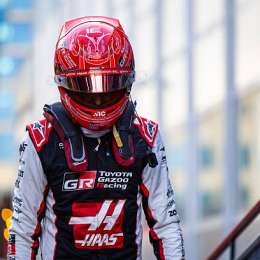 Ocon quedó afuera en la Q2 de Bakú y explotó: “No merezco toda esta mierda”