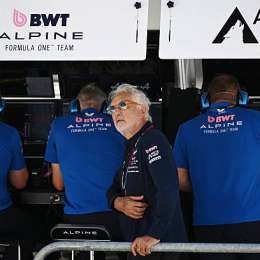 Briatore comparó las sanciones de Colapinto y Lindblad y apuntó contra los comisarios