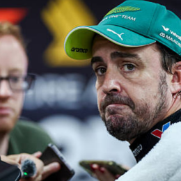 Fernando Alonso cambiará el motor de su Aston Martin en Singapur y sufrirá una penalización