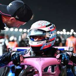 La desoladora reacción de Colapinto tras abandonar en el GP de Singapur: "¿Qué está pasando?"