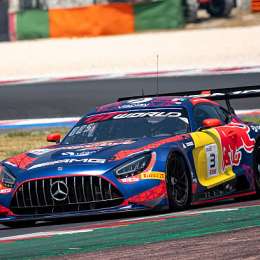 Del puesto 24 al Top 10: Max Verstappen remontó 15 posiciones y terminó noveno en el GT World Challenge en Portimão