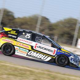 Santero manda en los ensayos