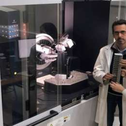 Crean una batería de coche eléctrico con cáscaras de almendra