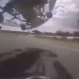 ¡Increíble! Los pasó por arriba y siguió