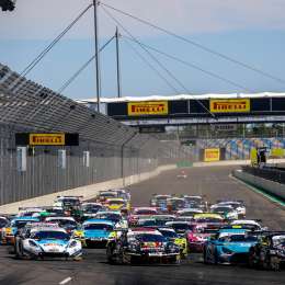 El automovilismo mundial se pone en marcha