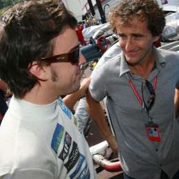 Prost ve difícil la llegada de Alonso a Renault
