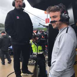 Alonso se mete en el ambiente de la Indy