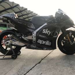 Aprilia presentó su equipo