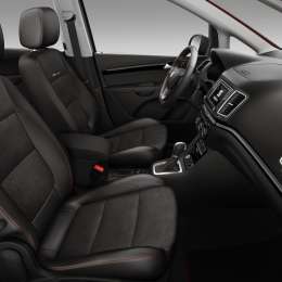 ¿Cómo se prueban los asientos antes de ubicarlos en los autos?