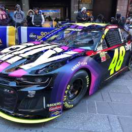 La gran figura del Nascar presentó su diseño en pleno Nueva York