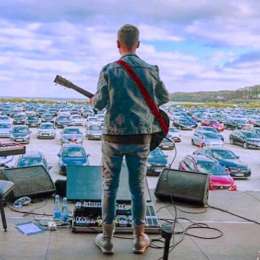 Autoconciertos y Autofiestas,  la salida del fin de semana