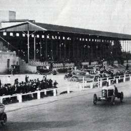 El 10 de Julio de 1927 se inauguró el primer Autódromo Argentino