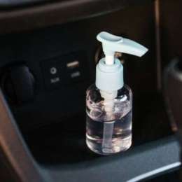 ¿Puede explotar un alcohol en gel en el auto? 