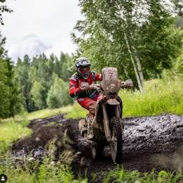 Gran comienzo de los hermanos Benavídes en Silk Way Rally