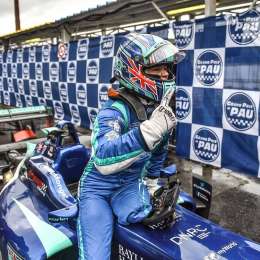 Ganó dos años después de su amputación de piernas