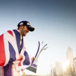 Bird voló en Hong Kong