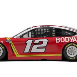 Nascar en Atlanta y Ryan Blaney sorprendió a Larson en el final