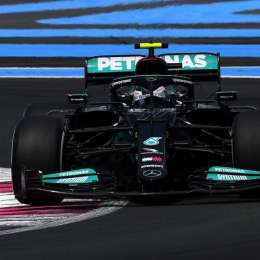 MERCEDES SE PUSO LAS... BOTTAS