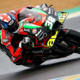 Bradley Smith abrió el viernes lluvioso en Le Mans