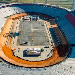Nascar listo para correr en la tierra