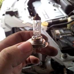 ¿Cada cuánto tiempo se deberían reemplazar las luces de tu coche?