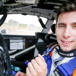 Renovación de pilotos de Ford en WRC