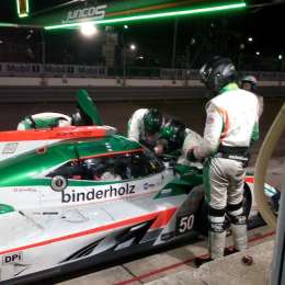 El Cadillac sigue en carrera, pero Canapino espera el final desde abajo