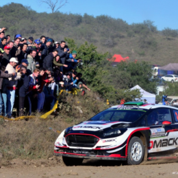 Evans se afianza en la punta