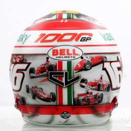 Leclerc con casco "homenaje" en Mugello