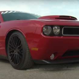 Vivian se dio el gusto y también manejó un Dodge Challenger
