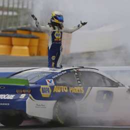 Chase Elliott con Chevrolet gana la Nascar en Charlotte